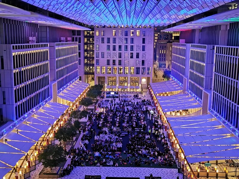 تصاویر بازار سنتی واقف قطر ؛ محلی جذاب برای مسافران جام جهانی ۲۰۲۲ | شگفتیهای معماری مدرن را در مشریب دوحه ببینید