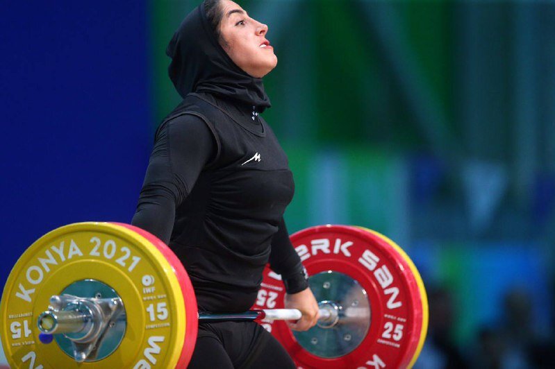 زندگینامه: الهام حسینی (۱۳۶۷-)