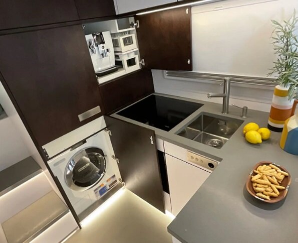 تصاویری از کمپر گلوبال ۷۴۰۰ | محصولی خشن از شرکت اتریشی