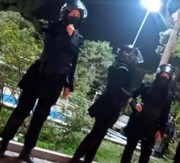 عکس | یگان ویژه بانوان با پوششی متفاوت در میدان بهارستان تهران | زنان پلیس اینگونه به سطح شهر آمدند