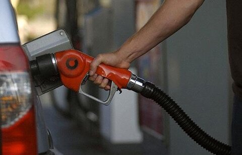 ترفند عجیب کارگر پمپ‌ بنزین برای خالی کردن کارت سوخت مشتریان