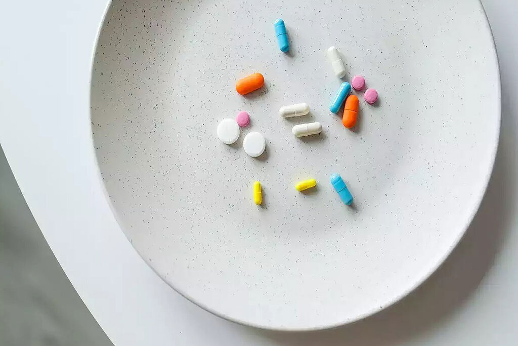 Vitamin B - کمبود کدام ویتامین باعث عصبانیت میشود - ویتامین بی - ویتامین اخلاق