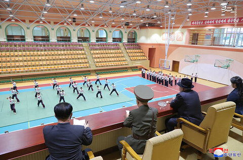 مدرسه سربازان در کره شمالی