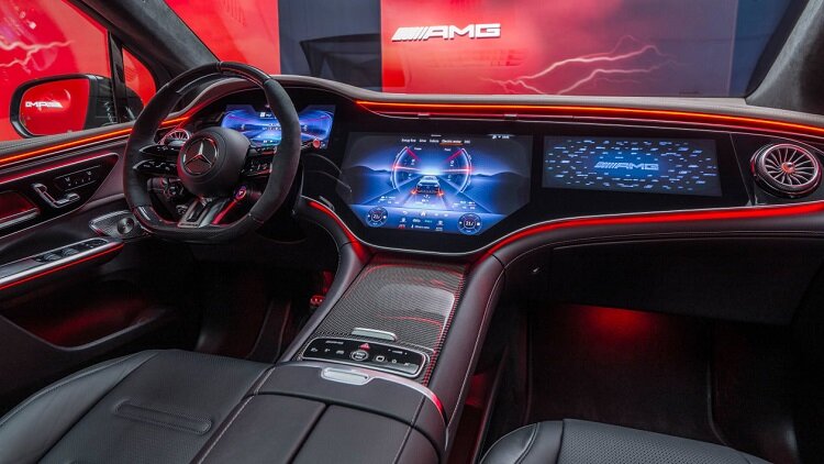 رونمایی از مرسدس بنز EQE شاسی بلند | تصاویر این خودروی برقی لوکس را ببینید