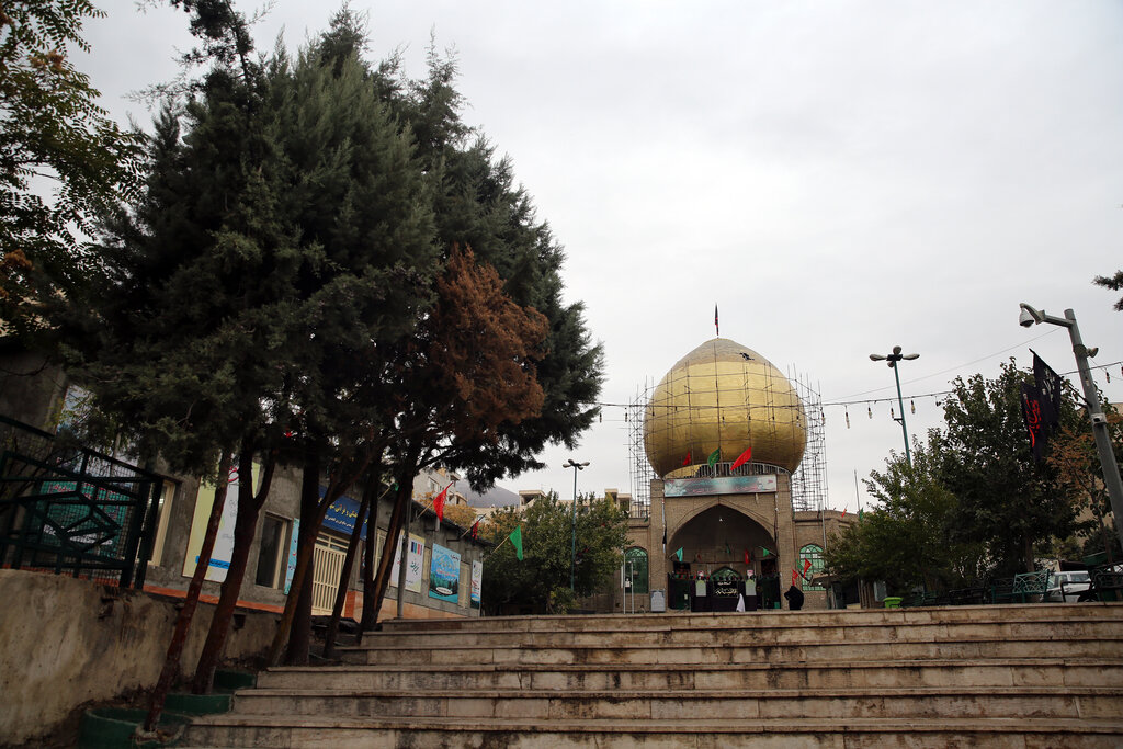 آخرین کدخدای فرحزاد چه کسی بود؟ | مردی که به دل کوه زد