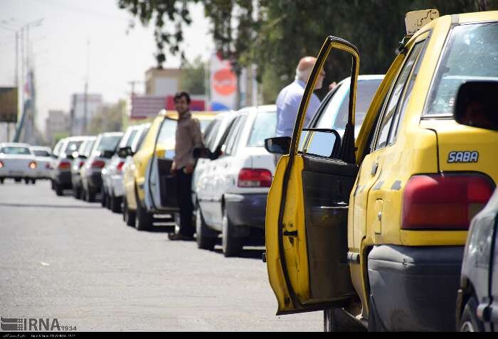 صفهای طولانی گازوییل و بنزین در زاهدان | سوختگیری ۴ ساعت زمان میبرد | ماجرا چیست؟