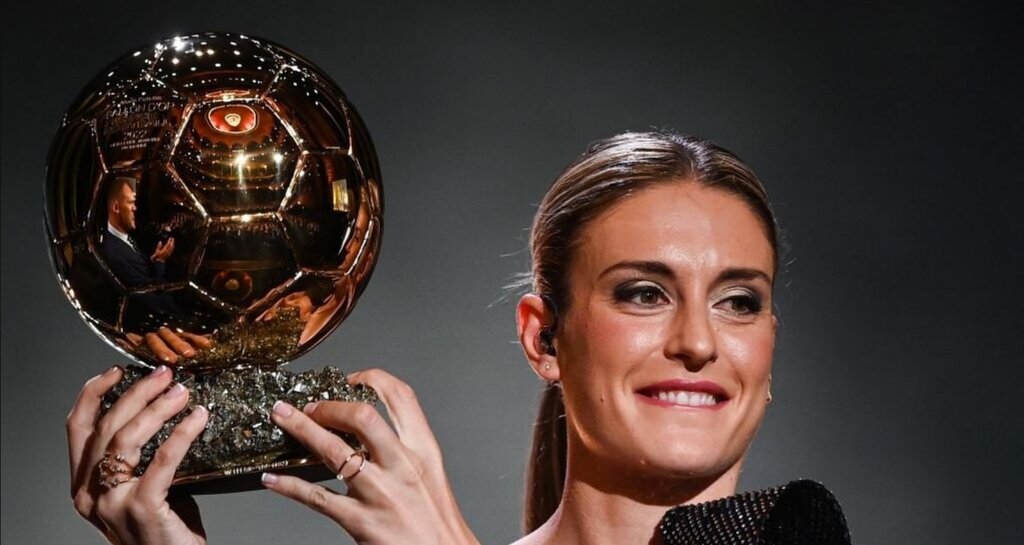 تصاویر | بهترین بازیکن زن سال جهان | دومین توپ طلای ستاره بارسلونا