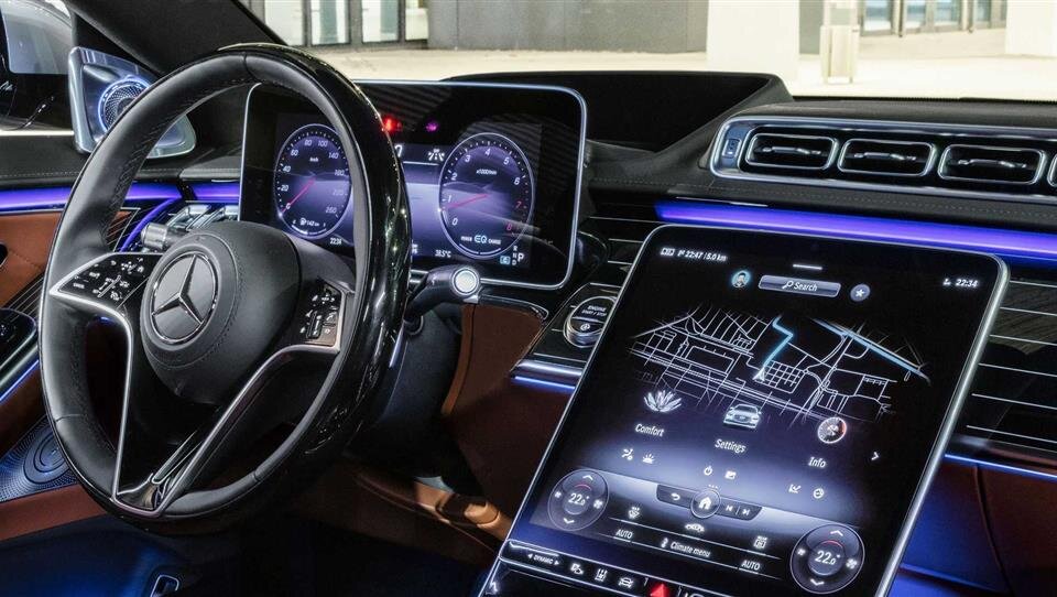 توقیف بنز ۷۰ میلیاردی در کرج | یک نفر دستگیر شد بنز