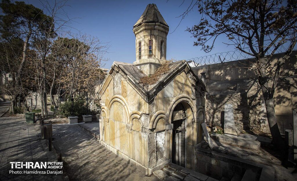 عکس| آرامستان قدیمی ارتدکس در جنوب پایتخت / مدفن شاهزاده گرجی تا نیکلای مارکف روس در دولاب تهران