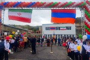 ببینید | دست نوازش امیرعبداللهیان بر سر دختران ارمنی در افتتاحیه سرکنسولگری ایران در قاپان