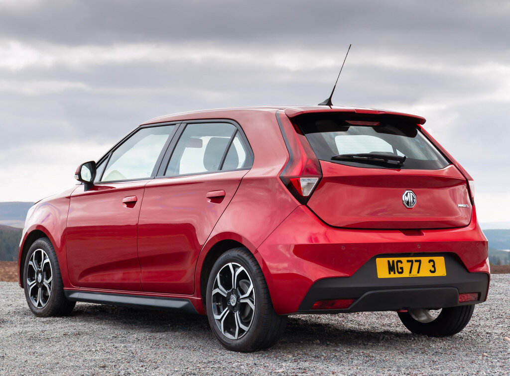 تصاویر | شباهت عجیب خودروی جدید ایران خودرو با این خودروی چینی را ببینید | مشخصات هاچ بک جدید بازار ایران