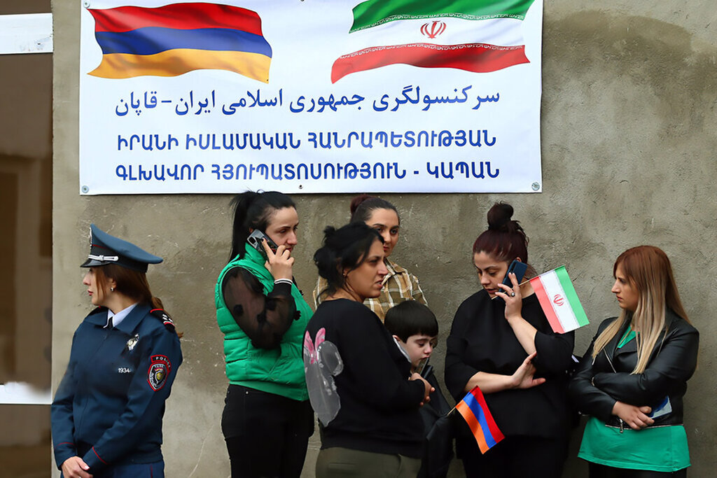 استقبال ایرانیان مقیم ارمنستان از افتتاح سرکنسولگری ایران