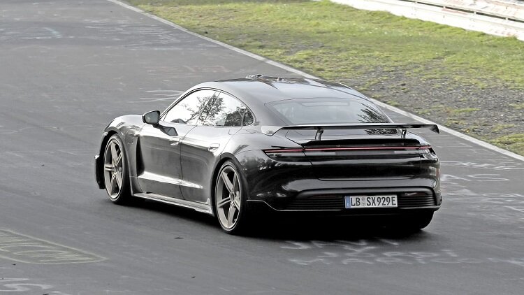 تصاویر پورشهای که ۳ موتور دارد | ابرخودرویی برای رقابت با تسلا S Plaid