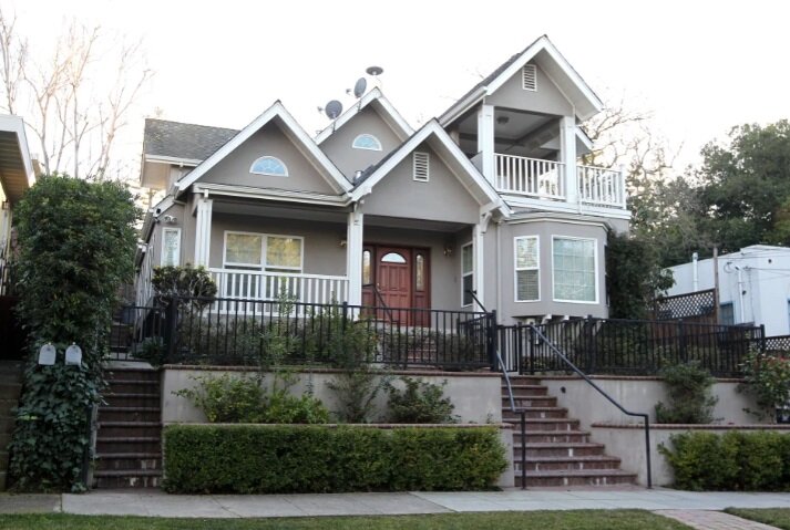 همه خانههای زاکربرگ | تصاویری از محلهای زندگی موسس فیسبوک