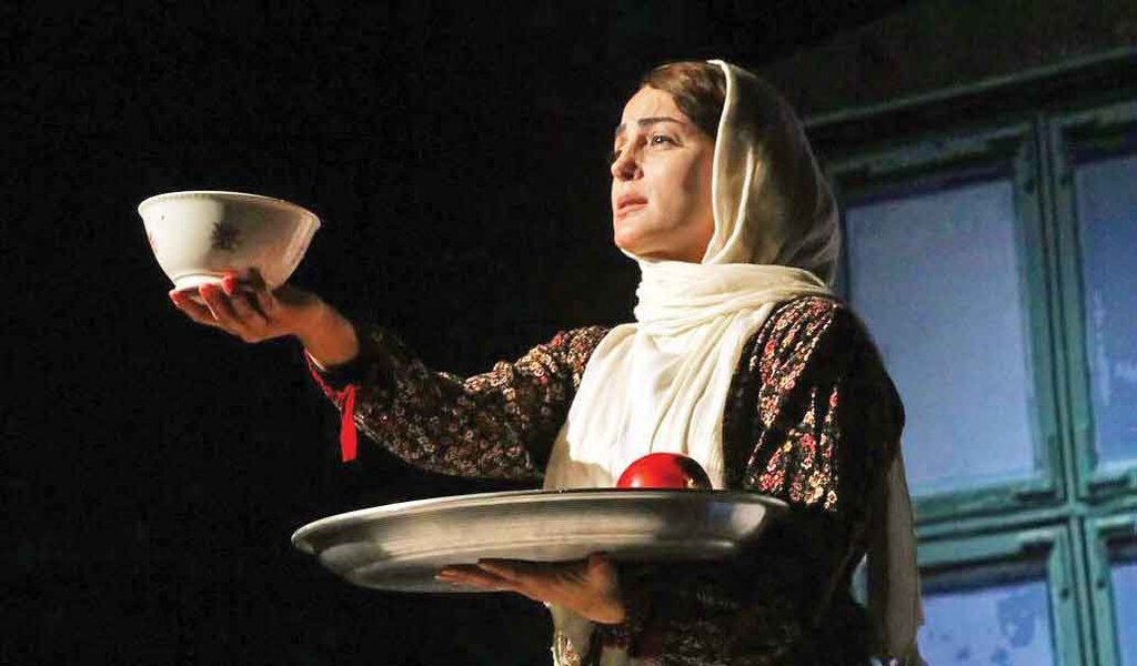 صحنه تئاتر شهر از بساط دستفروشان خالی میشود؟