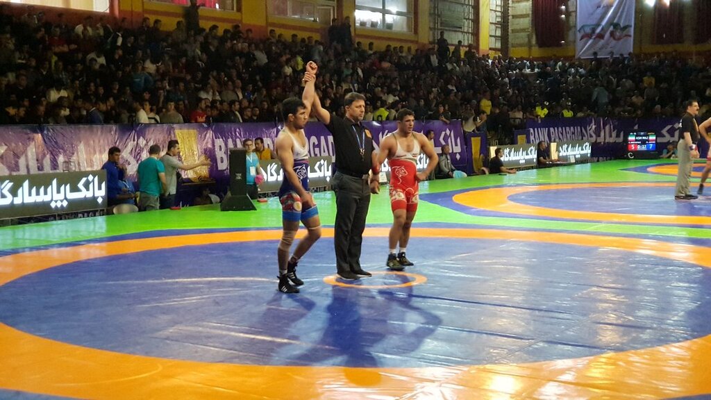 روزگار کشتیگیری که ضایعات میخرد | چرا گوششکستهها کشتی را کنار میگذارند؟