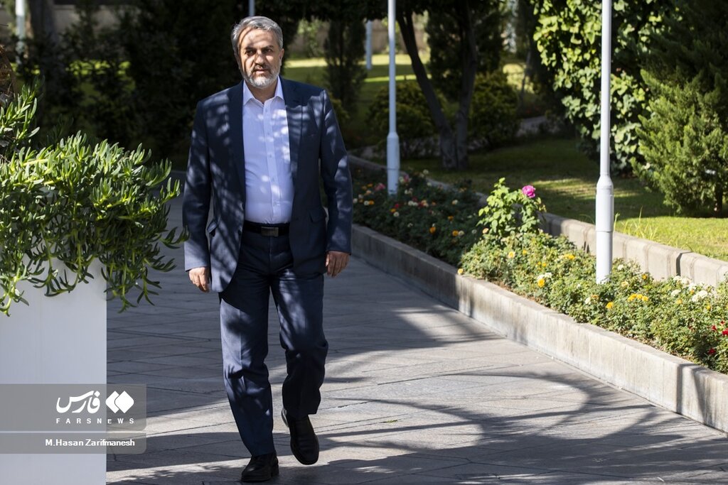 عکس ا فاطمی امین برای آخرین بار به نشست هیات دولت رفت!؟