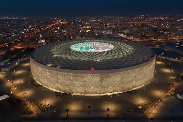 ایران و آمریکا در عرقچین مبارزه می‌کنند! | تصاویر ۳ استادیوم‌ هیجان‌انگیز بازی‌های ایران در جام جهانی قطر ۲۰۲۲