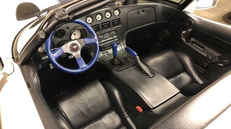 تصاویر خودرویی که ۷.۶ متر طول دارد! | دوج ۵ میلیارد تومانی