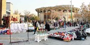 نابسامانی محوطه تئاترشهر در روزهای برگزاری جشنواره تئاتر| بساطی که همچنان پهن است