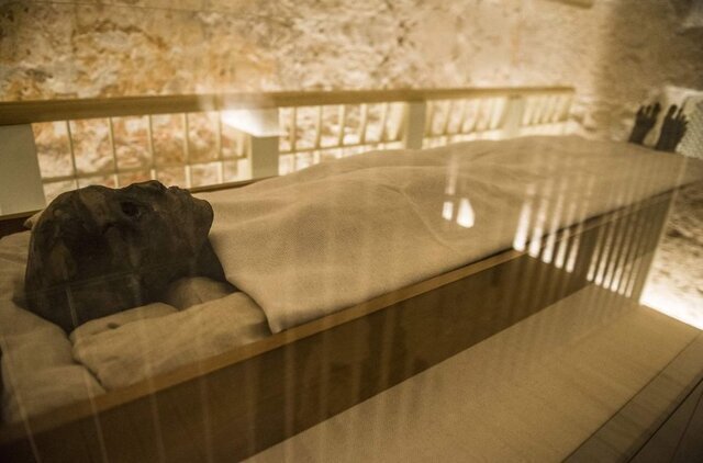 تصاویر | تختخواب طلاکاریشده که فرعون با خود به گور برد