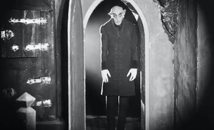 فیلمی که از شکایت صد ساله جان به در برد | چرا خونآشام و دراکولای این فیلم هنوز مهم هستند؟