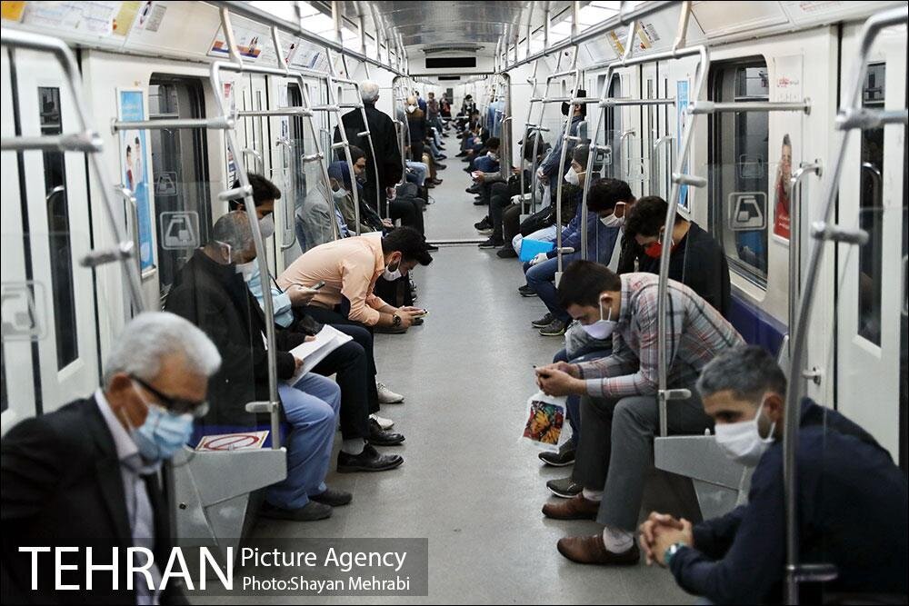 بازگشت مترو تهران به لقب «تمیزترین متروی جهان» | خط یک بیشترین پله برقی خراب را دارد | چرا راهبر قطار، کولرها را روشن نمی‌کند؟