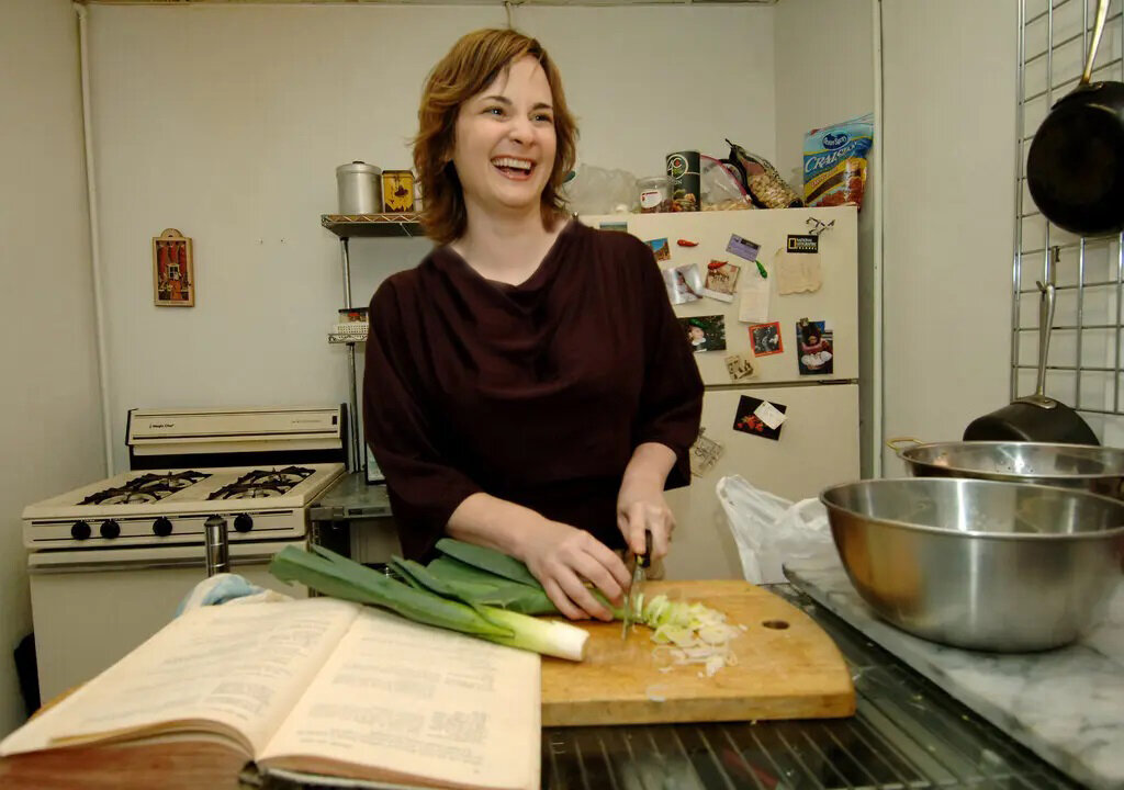 تصاویر | طرز تهیه پیتزای بادمجان به روش آشپز مشهور خانگی | محبوبترین و خوشمزهترین پیتزایی که تا به حال خوردهاید