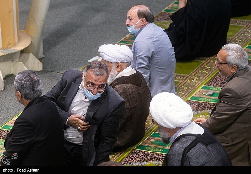 عکسی جالب از میرسلیم، در نماز جمعه تهران ا کدام سیاستمداران امروز به نماز جمعه رفتند