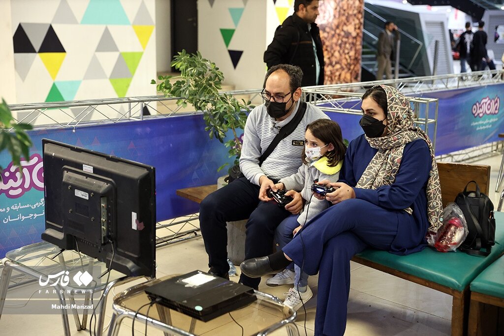 عکس ا تصاویر نوجوانان در ایران آینده