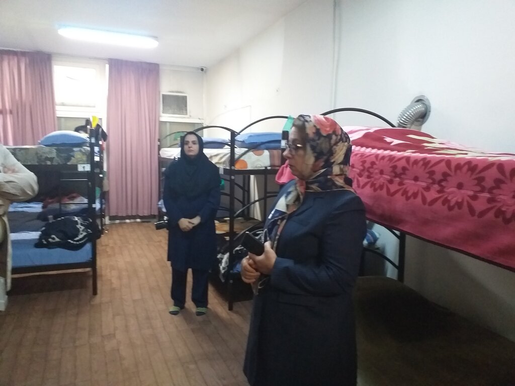 ایران کوچک | مثل خانه پدری اما دور از خانه اصلی | اقوام مختلف اینجا در کنار هم شب را صبح میکنند