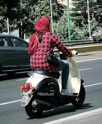 موتورسواری برای زنان آزاد میشود؟ | دوچرخهسواری و موتورسواری زنان فاقد وصف مجرمانه است