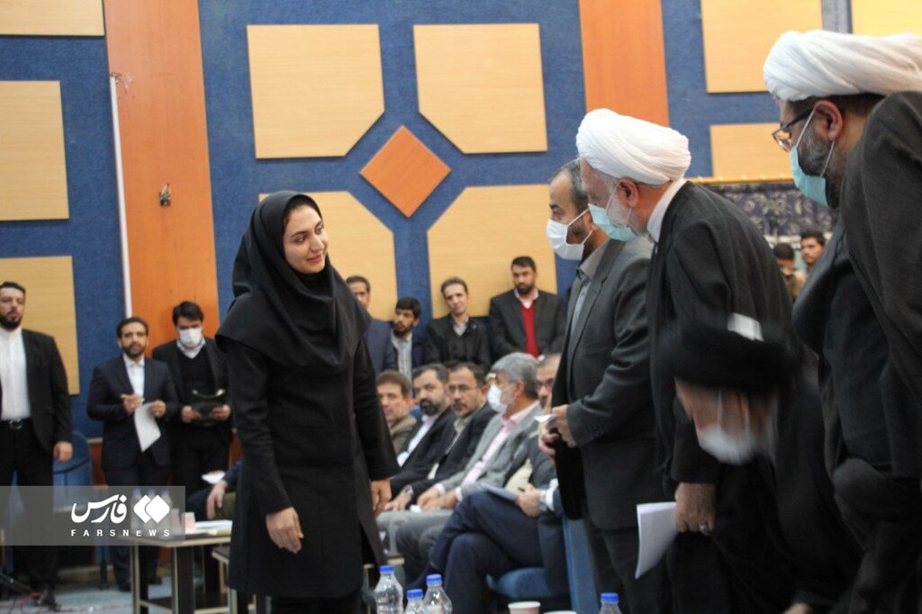 تصاویر رو در رو با رئیس دستگاه قضا | اظهارات صریح و بدون لکنت دانشجویان خطاب به اژهای | از برخوردهای ارگانهای نظامی تا اتفاقات رخداده در زاهدان