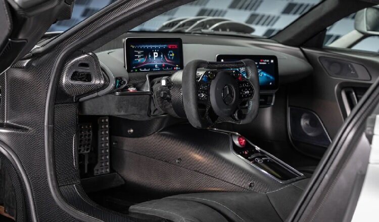 رکوردشکنی مرسدس – بنز در جهنم سبز | تصاویر ابرخودروی ۱۰۰ میلیارد تومانی را ببینید