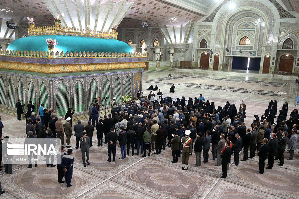 تصاویر ا مشاور ویژه رئیسی در جمع اهالی کتاب ؛تجدید بیعت کتابداران با آرمان های بنیانگذار جمهوری اسلامی