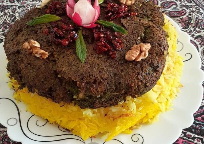 طرز تهیه ته چین کوکو سبزی | آموزش مرحله به مرحله خوشمزه شدن ته چین