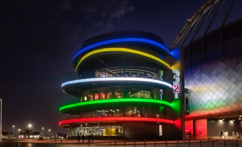 تصاویر: نمادها و ساختمان‌های ویژه دوحه برای جام جهانی ۲۰۲۲ | از ساعت شنی عظیم تا باغی در میانه فرودگاه