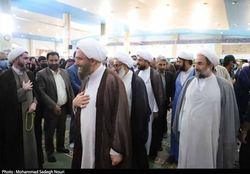 رئیس هیئت اعزامی رهبر انقلاب : سخنرانی برخیها در حوادث سیستان و بلوچستان تحریککننده بود | همه مقصران باید پاسخگو باشند