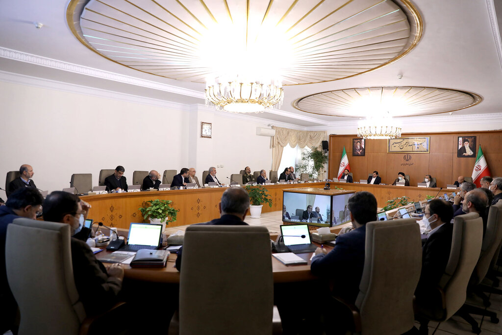 عکس ا جای خالی رستم قاسمی در نشست امروز هیات دولت ؛ رستم کابینه جایش را به آقای همه جا گزینه می دهد ؟