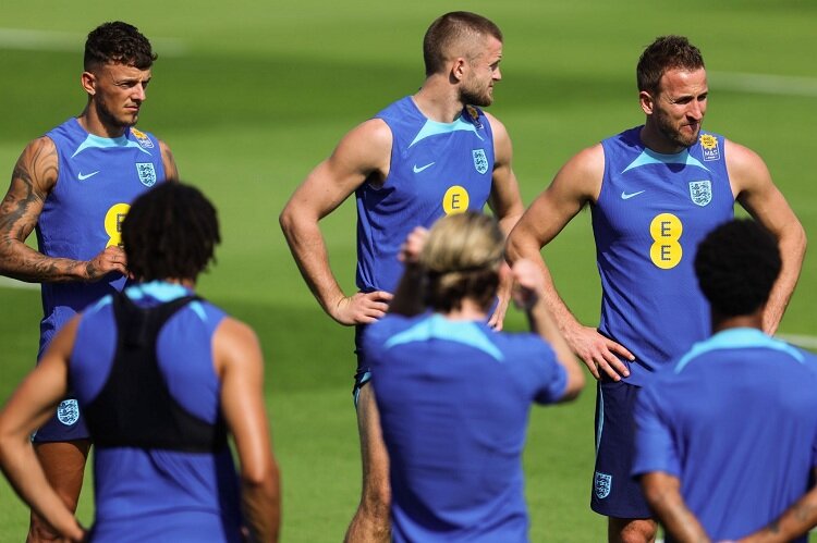 تصاویر تمرین تیم ملی انگلستان در دوحه | گرما بلای جان سه شیرها شده است