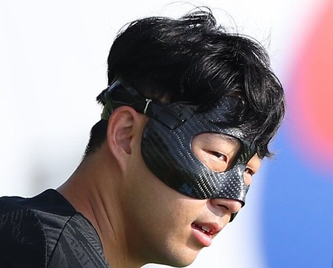 تصاویر | هشدار به «جومونگ» در جام جهانی ۲۰۲۲ قطر | ممنوعیت جدید فیفا برای ستاره سرشناس