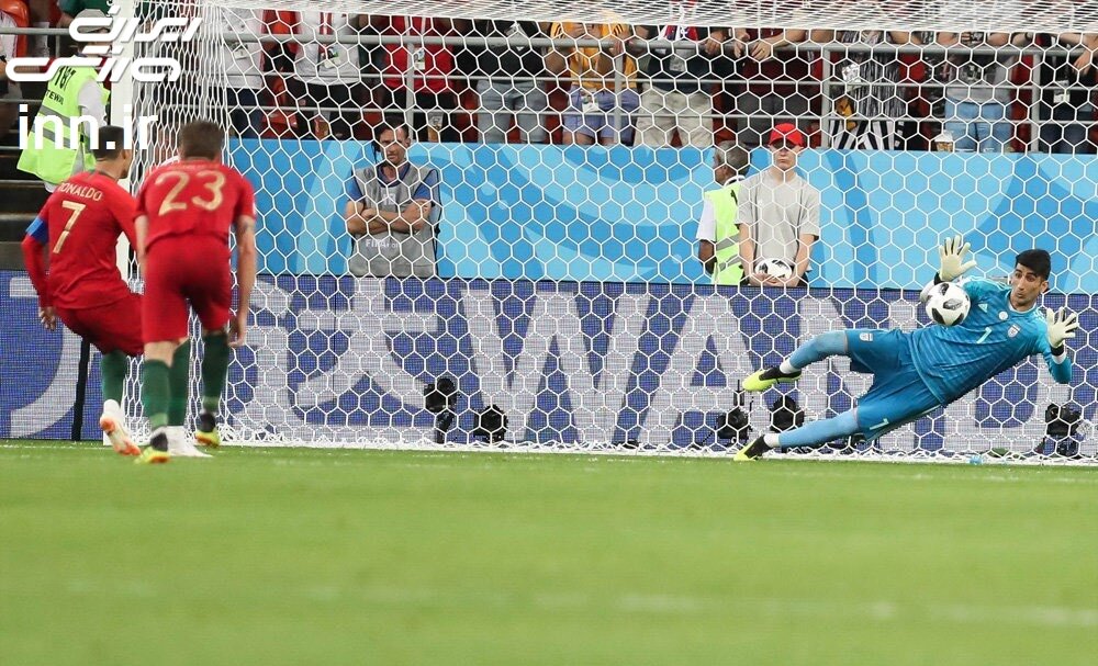 پخش بازی های ایران در سالنهای سینما لغو شد؟ | اختلاف سلیقه بین مدیران سینما | یک مدیر سینما: هیجان دیدن فوتبال در سینما طعم دیگری دارد