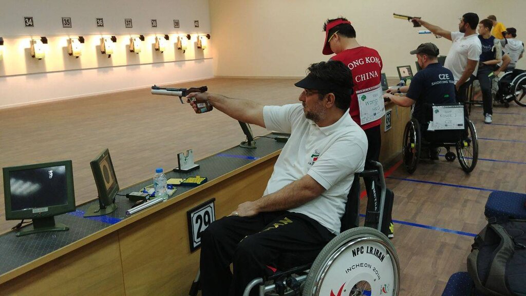 نذر تخصص، آموزش رایگان جانباز ۷۰ درصد و دارنده مدال طلای جهان | نگذاشتم ویلچرنشینی حالم را خراب کند