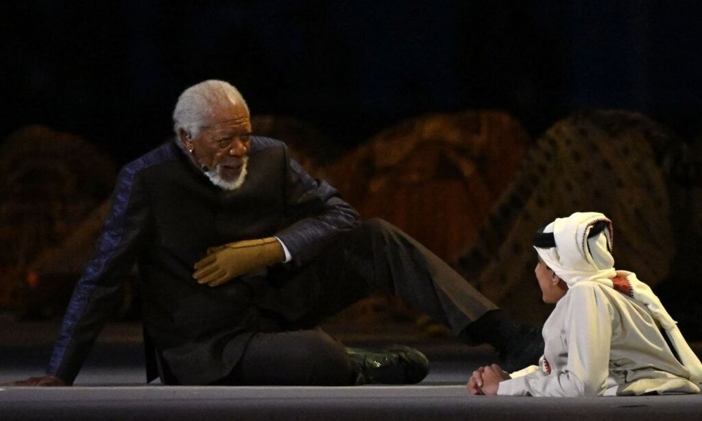 تصاویر| افتتاحیه جام جهانی۲۰۲۲ | حضور چهره های سرشناس سیاسی و بازیگر مطرح هالیوودی | کاپیتان سابق فرانسوی ها جام را آورد