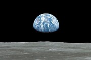 تصاویر طلوع خیره‌کننده زمین از پشت ماه | هنرنمایی فضاپیمای اوریون