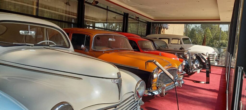 تصاویر | اولین کافه ایران را ببینید | از آینه طلاکاری شده تا خودروی مصدق و سفارتخانهها در قصر مجلل