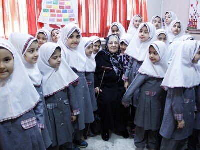 عمل به وصیت کارخانهداری که بچههای دهه ۶۰ از او خاطره دارند | چگونه نخستین مدرسه خیرساز در قلعهحسن خان ساخته شد؟