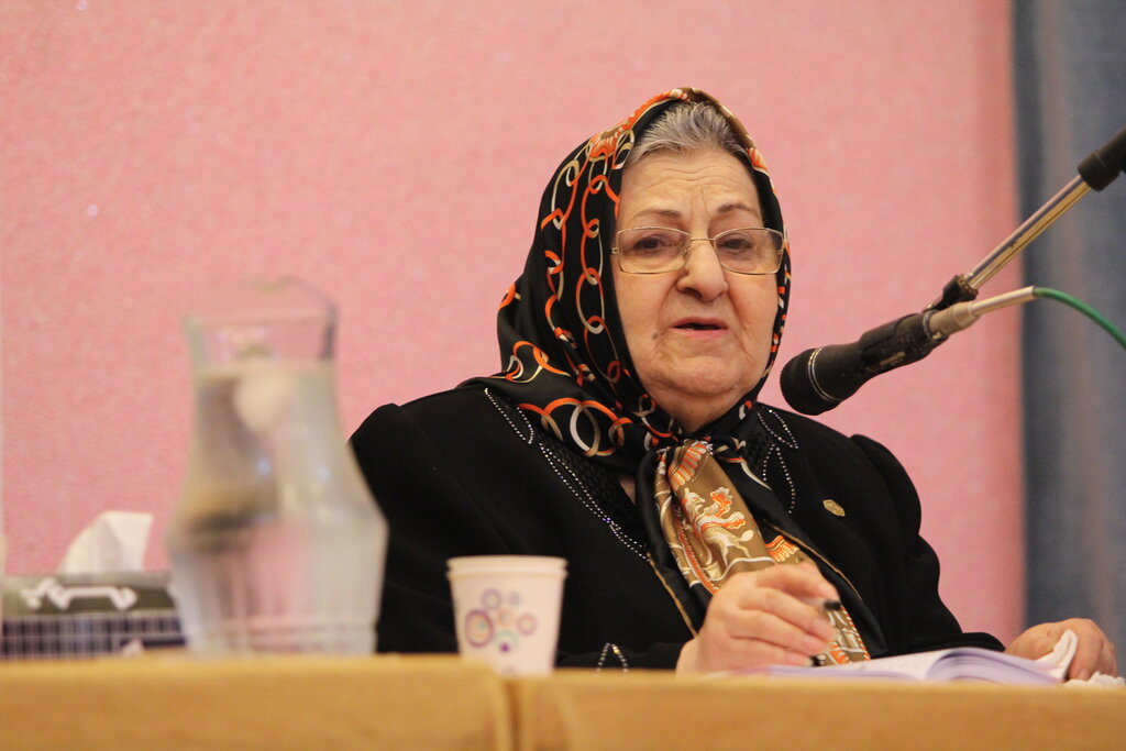 مرحومه فرنو خیر مدرسه ساز