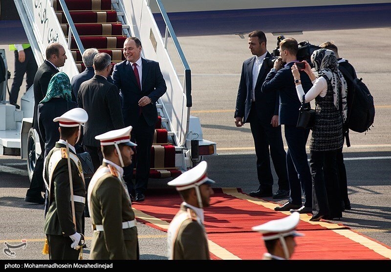 عکس ا حجاب زنان همراه نخست وزیر بلاروس 