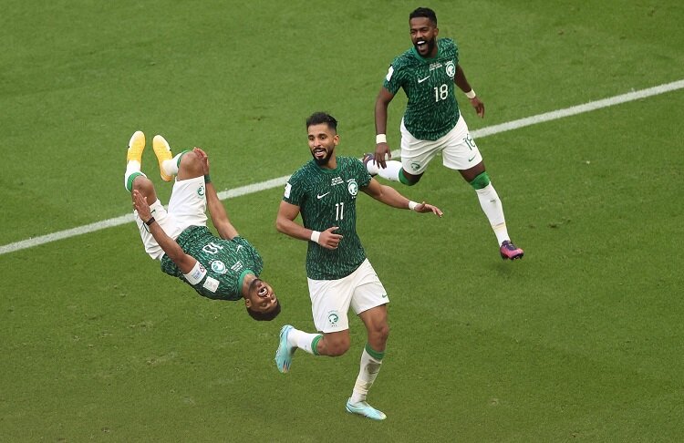 تصاویری خاص از حواشی بازی آرژانتین و عربستان | مارادونا هم در ورزشگاه بود!